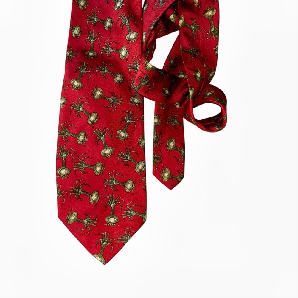 Robert Talbott silk tie onion vintage retro